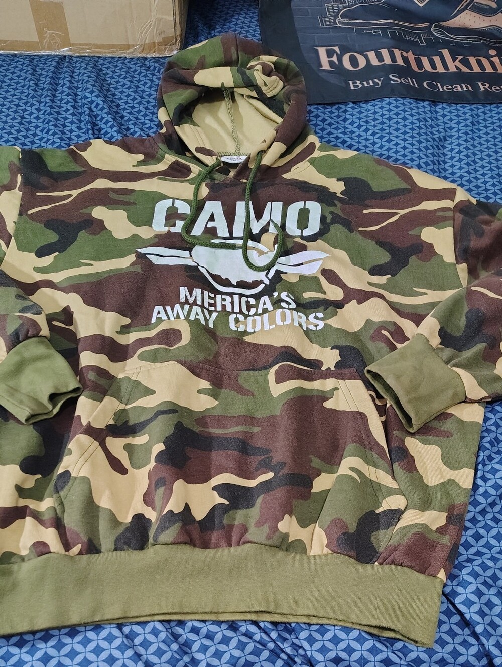 Men’s L Rothco Woodland Camo Fleece Hoodie – CAMO: MERICA’S AWAY COLORS Graphic